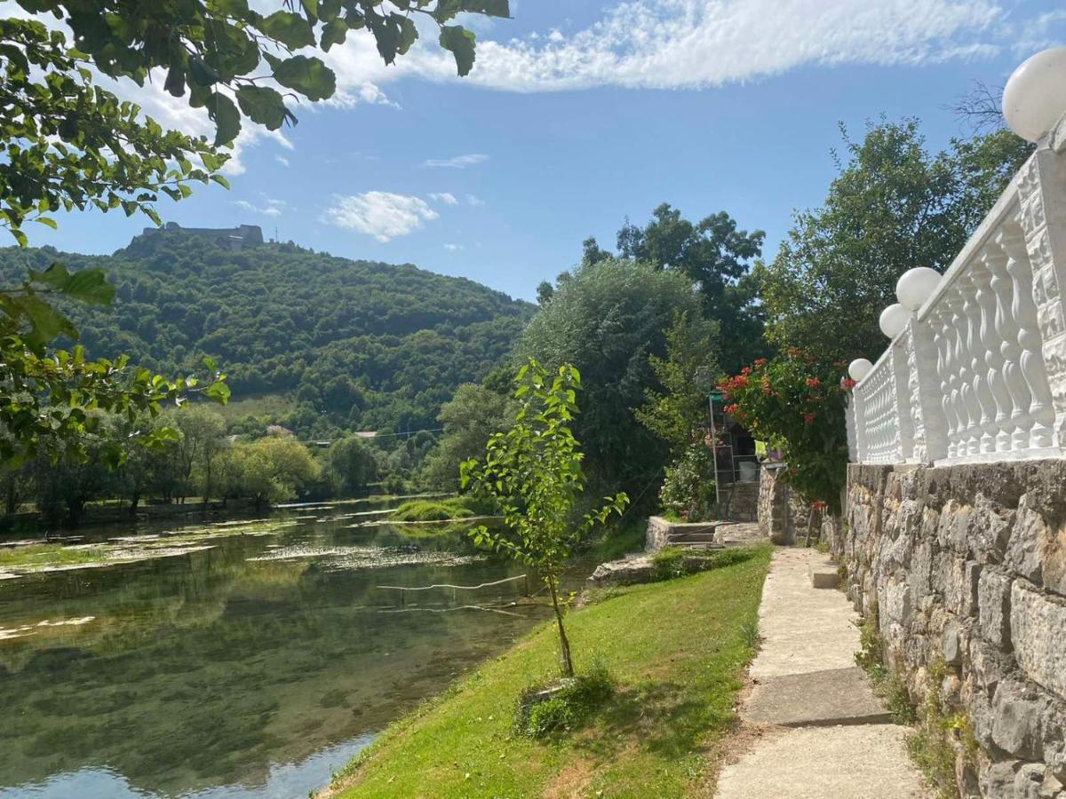 Villa Dino Kulen Vakuf Bagian luar foto