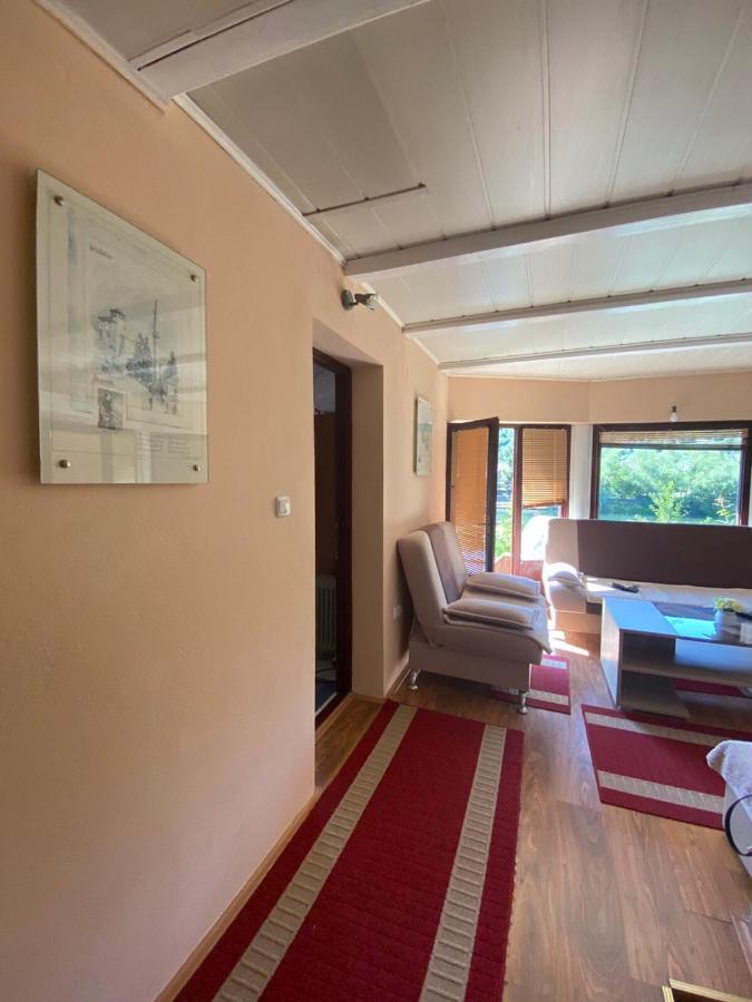 Villa Dino Kulen Vakuf Bagian luar foto