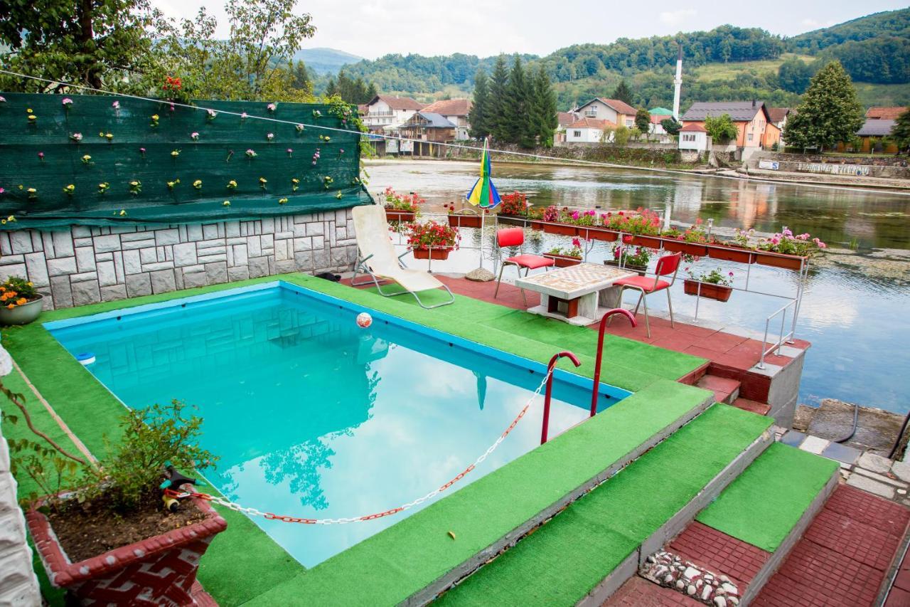 Villa Dino Kulen Vakuf Bagian luar foto