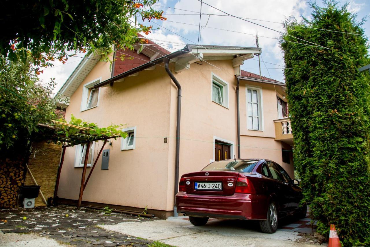 Villa Dino Kulen Vakuf Bagian luar foto