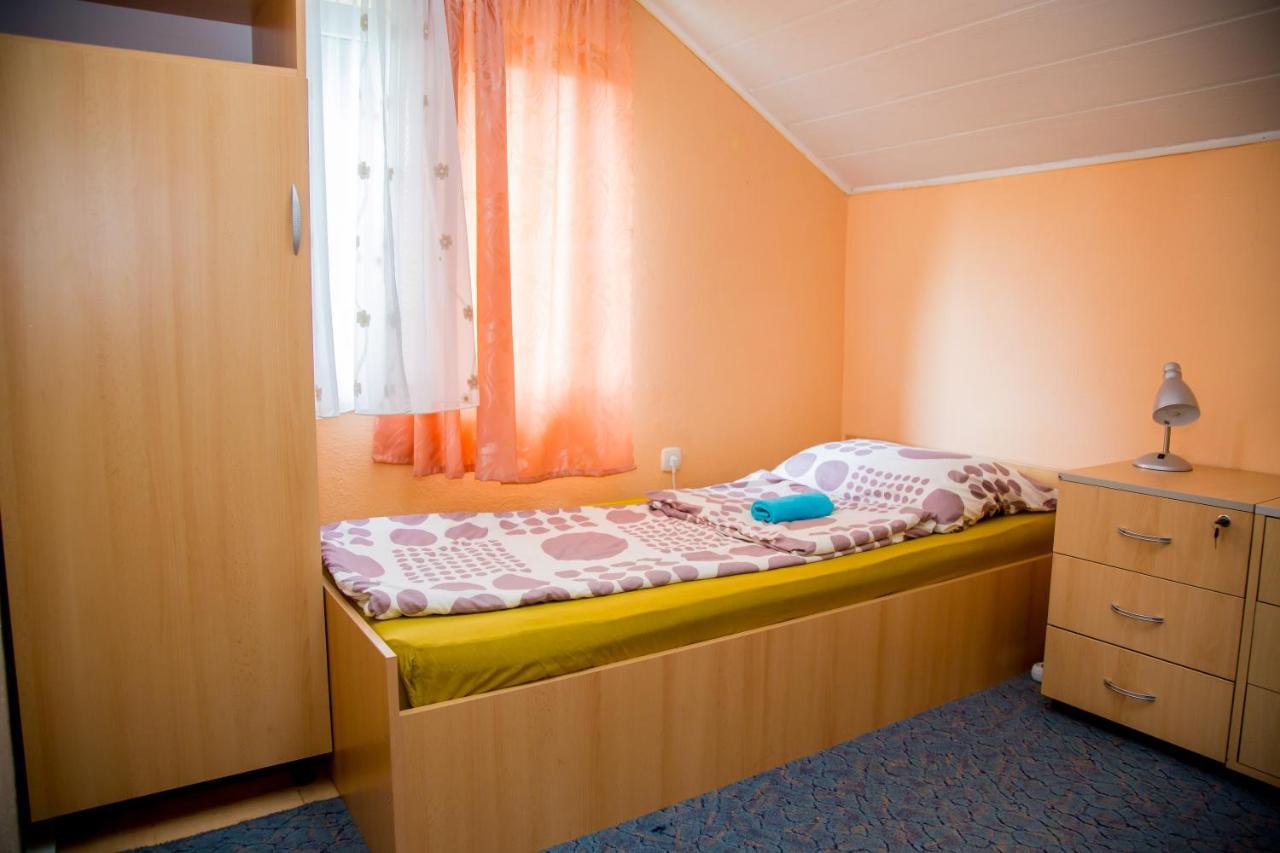 Villa Dino Kulen Vakuf Bagian luar foto