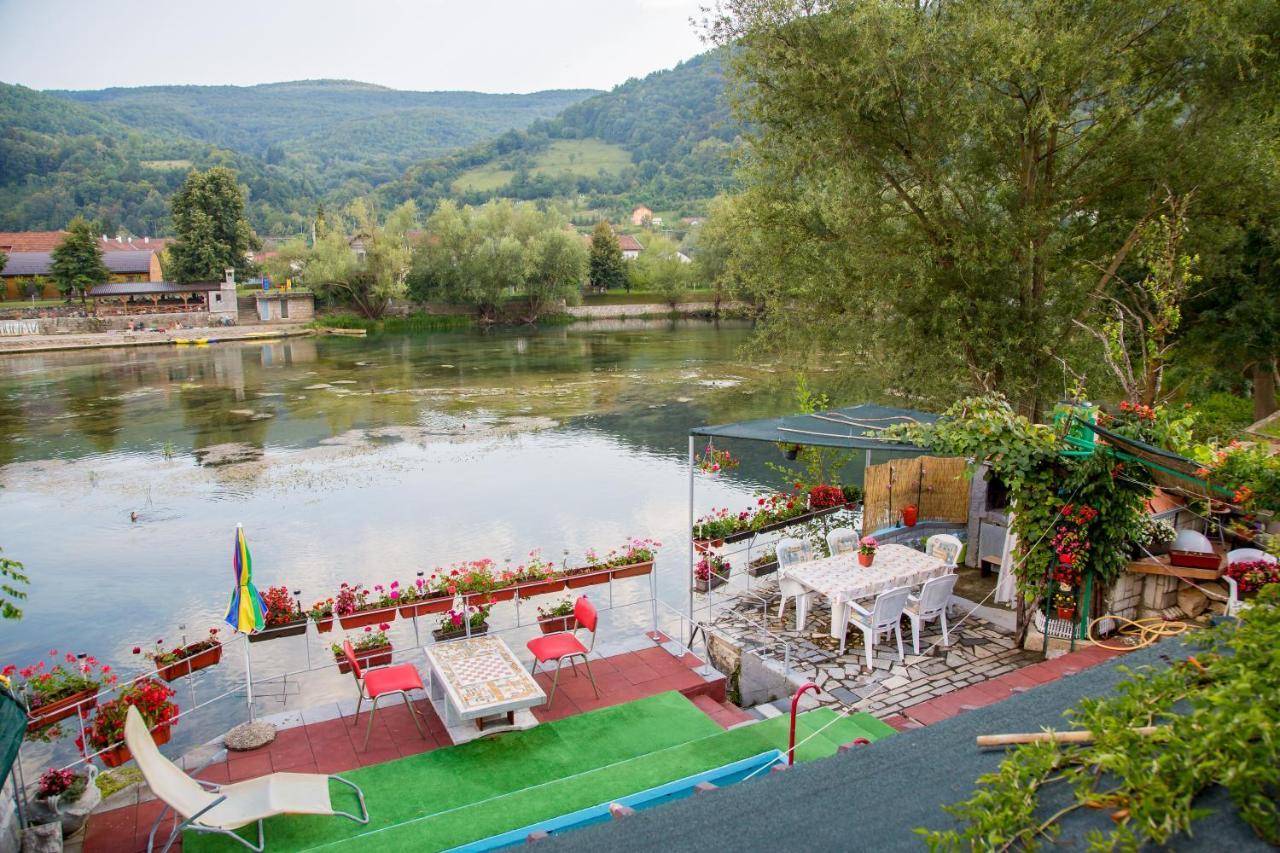 Villa Dino Kulen Vakuf Bagian luar foto
